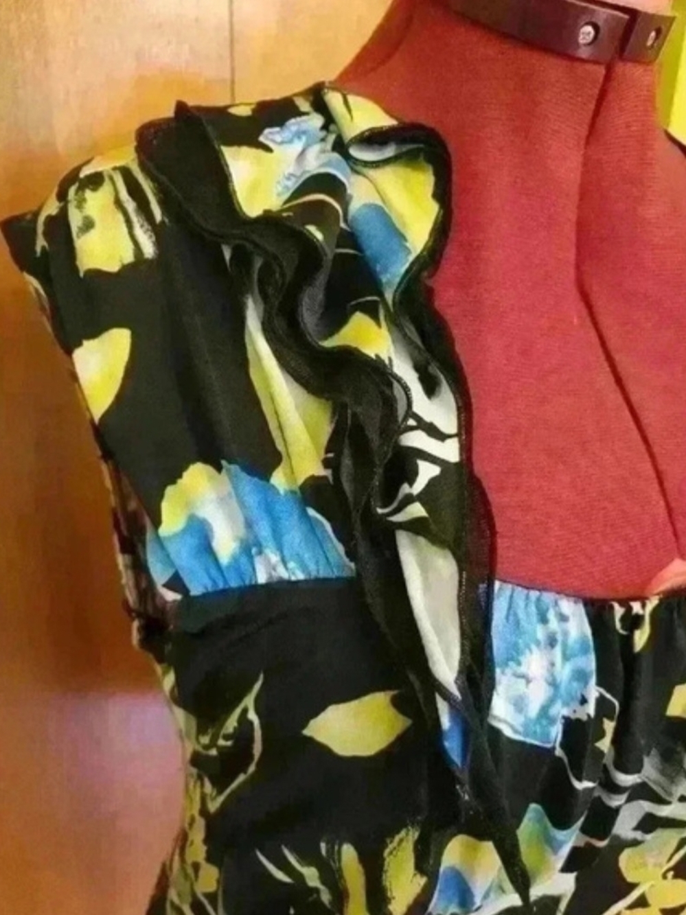 Black Floral Ruffle-Shoulder Camisole with Yellow & Blue Print, Size L. - Picture 3 of 6